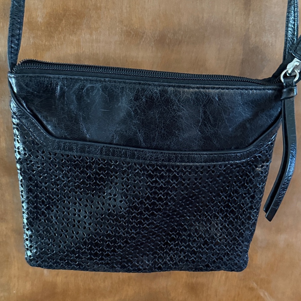 HOBO Black Crossbody Bag with Textured Design - Picture 3 of 4